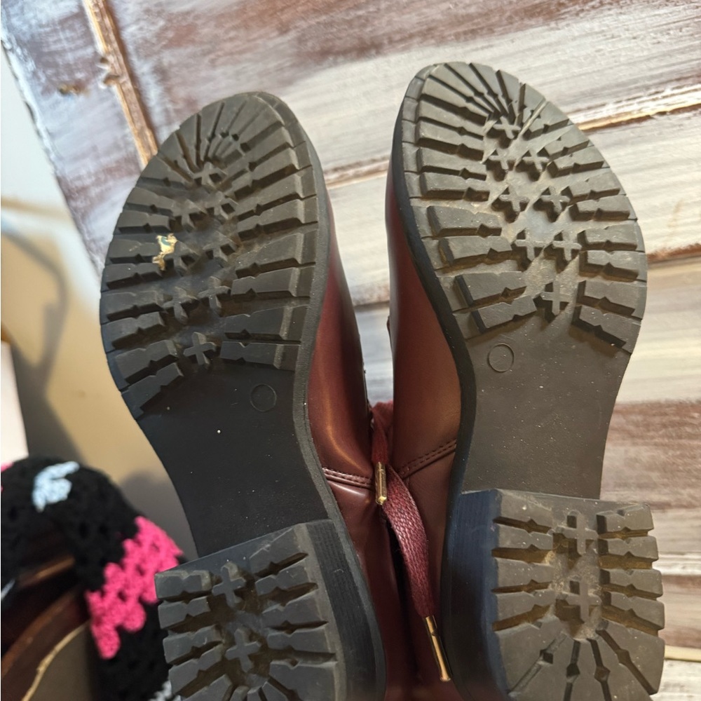 Quilted Burgundy Combat Boots with Gold Chain - Picture 4 of 6